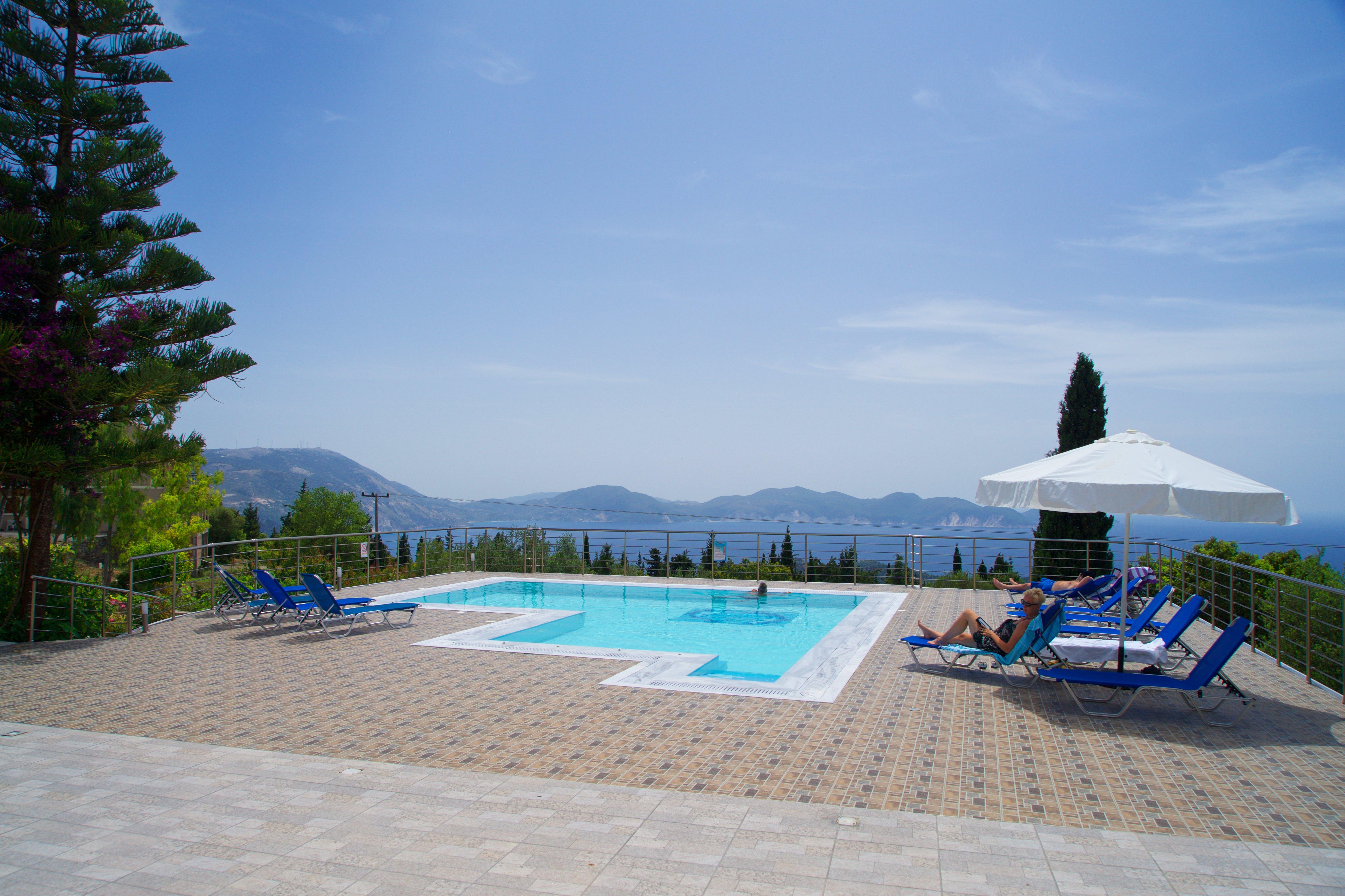 Studios Vrionis Panoramic Sunset Mesovounia  ภายนอก รูปภาพ