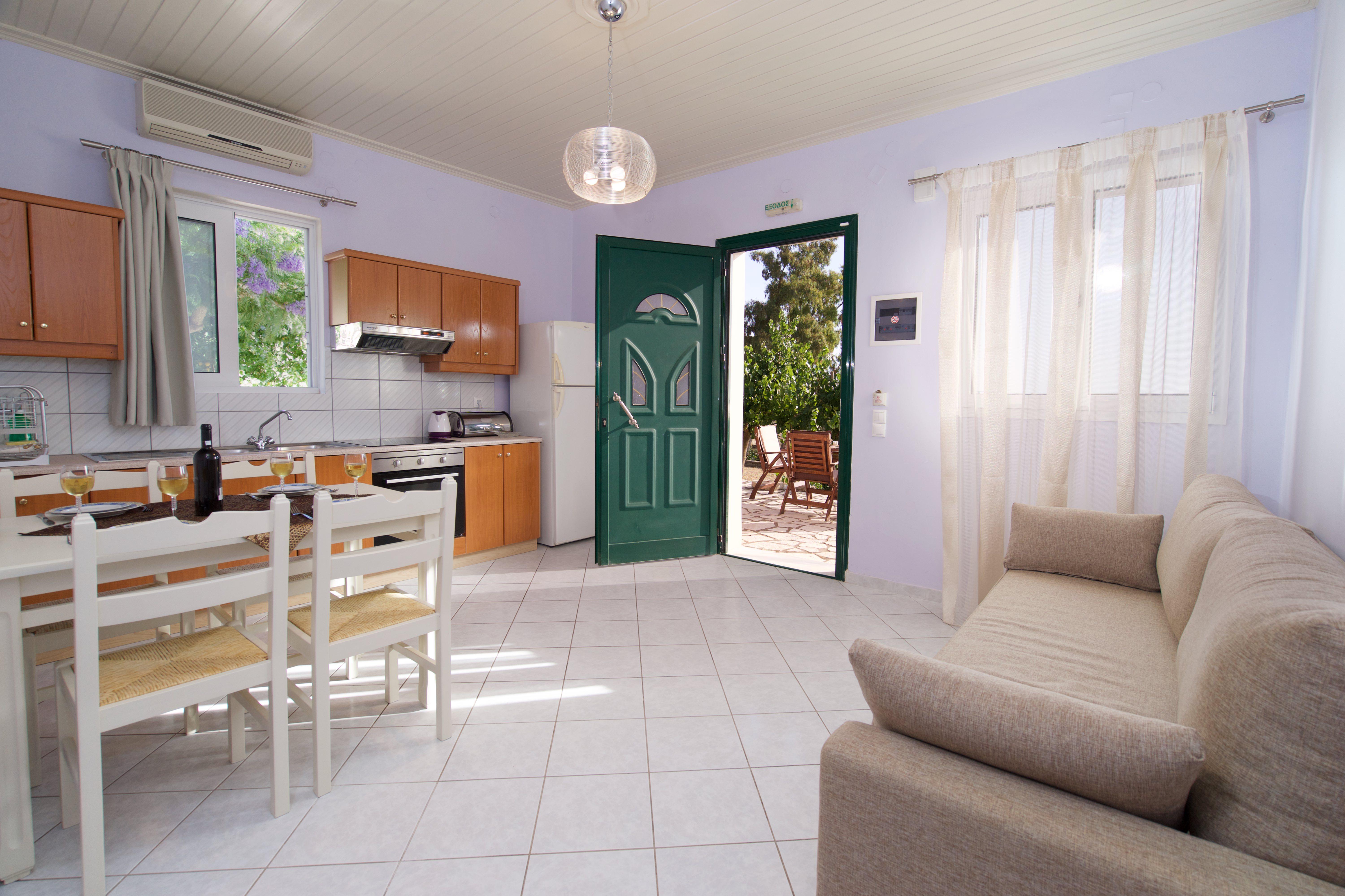 Studios Vrionis Panoramic Sunset Mesovounia  ภายนอก รูปภาพ