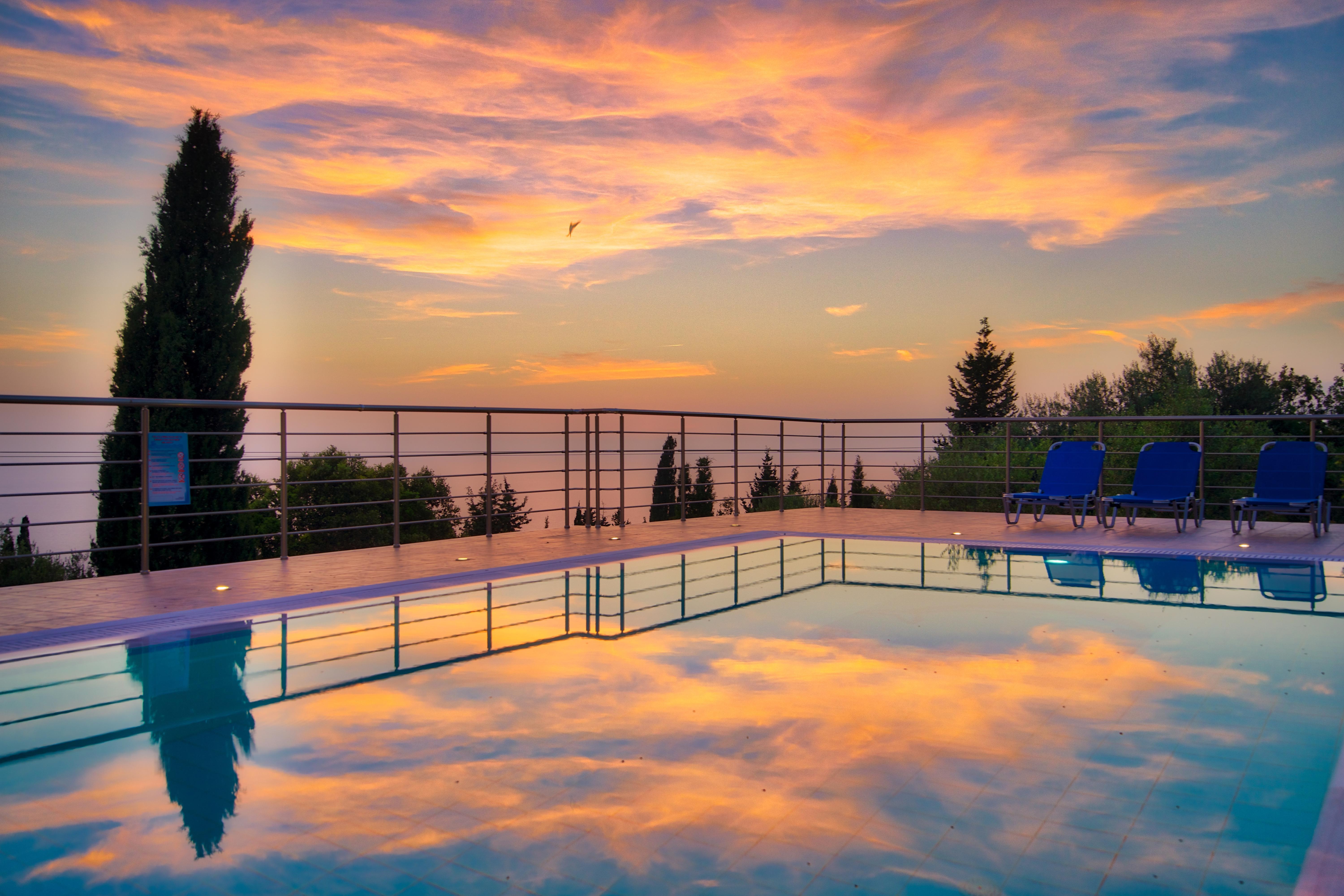 Studios Vrionis Panoramic Sunset Mesovounia  ภายนอก รูปภาพ